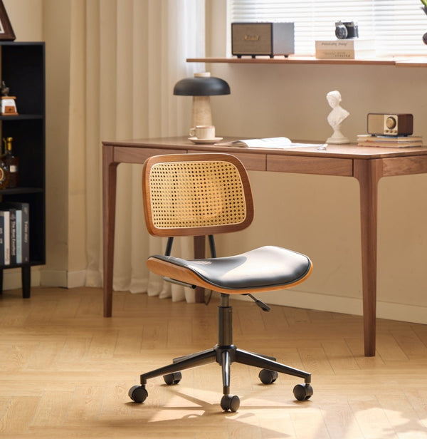 HERNING - Wood and cane office chair