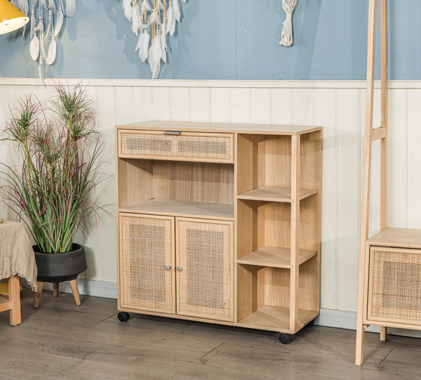 Sideboard with storage space in solid wood and rattan
