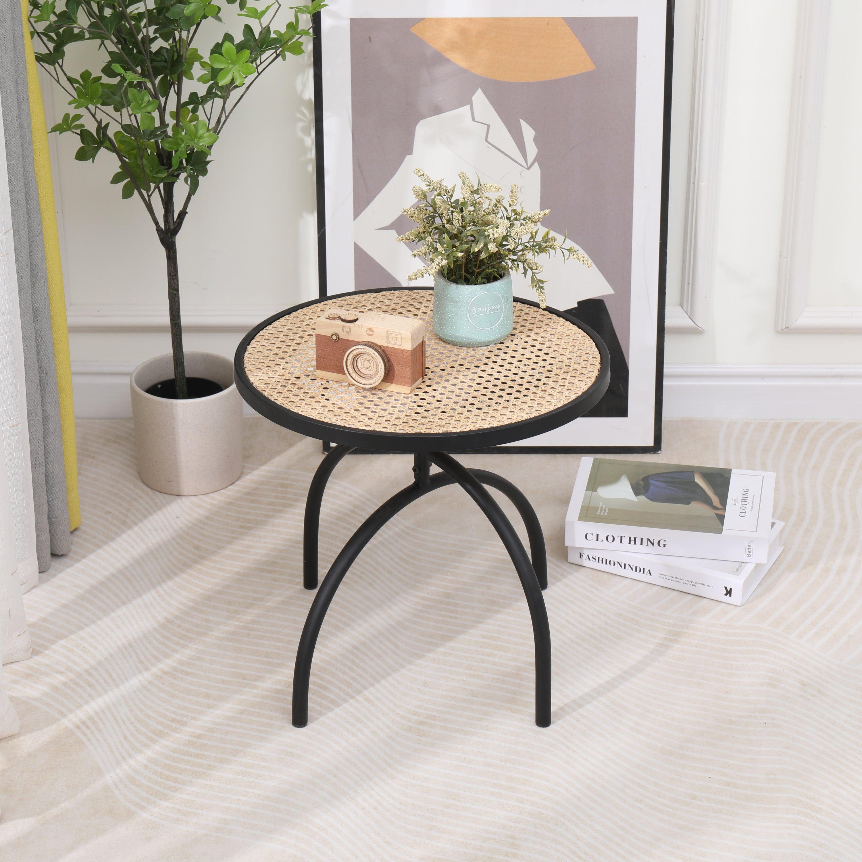 Metal and rattan side table - Nordlys