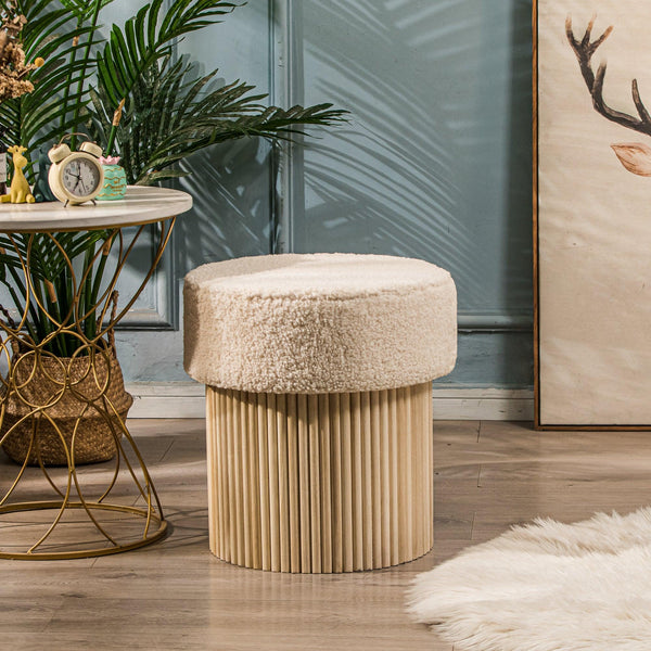 Pouf with white wool and wooden base