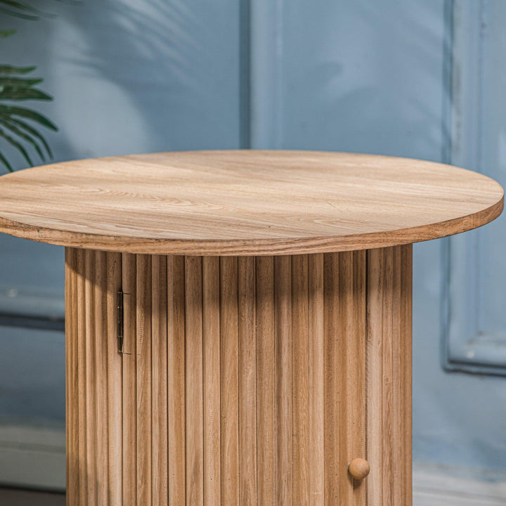 Solid wood side table, natural color