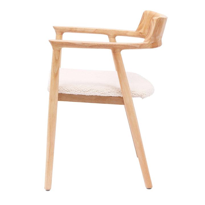 Set of 2 solid wood chairs with armrests and white wool